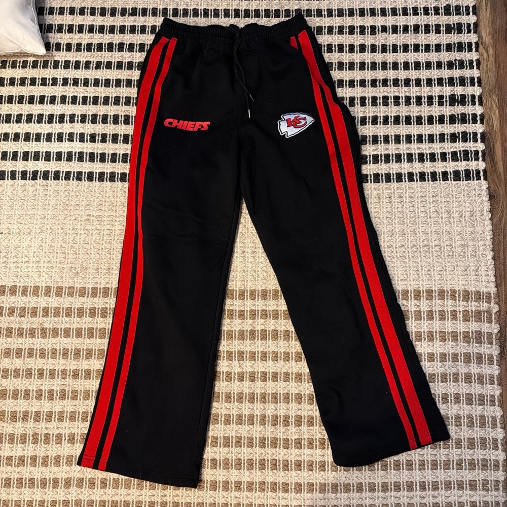 NFL Black Sweatpants with Red Tag Accent